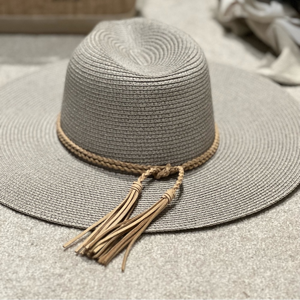 Carly Jean Silver/Grey Hat - NWOT